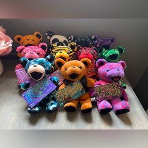 Grateful Dead Beanie Bears (12 @ 7” and 1 @ 14”)